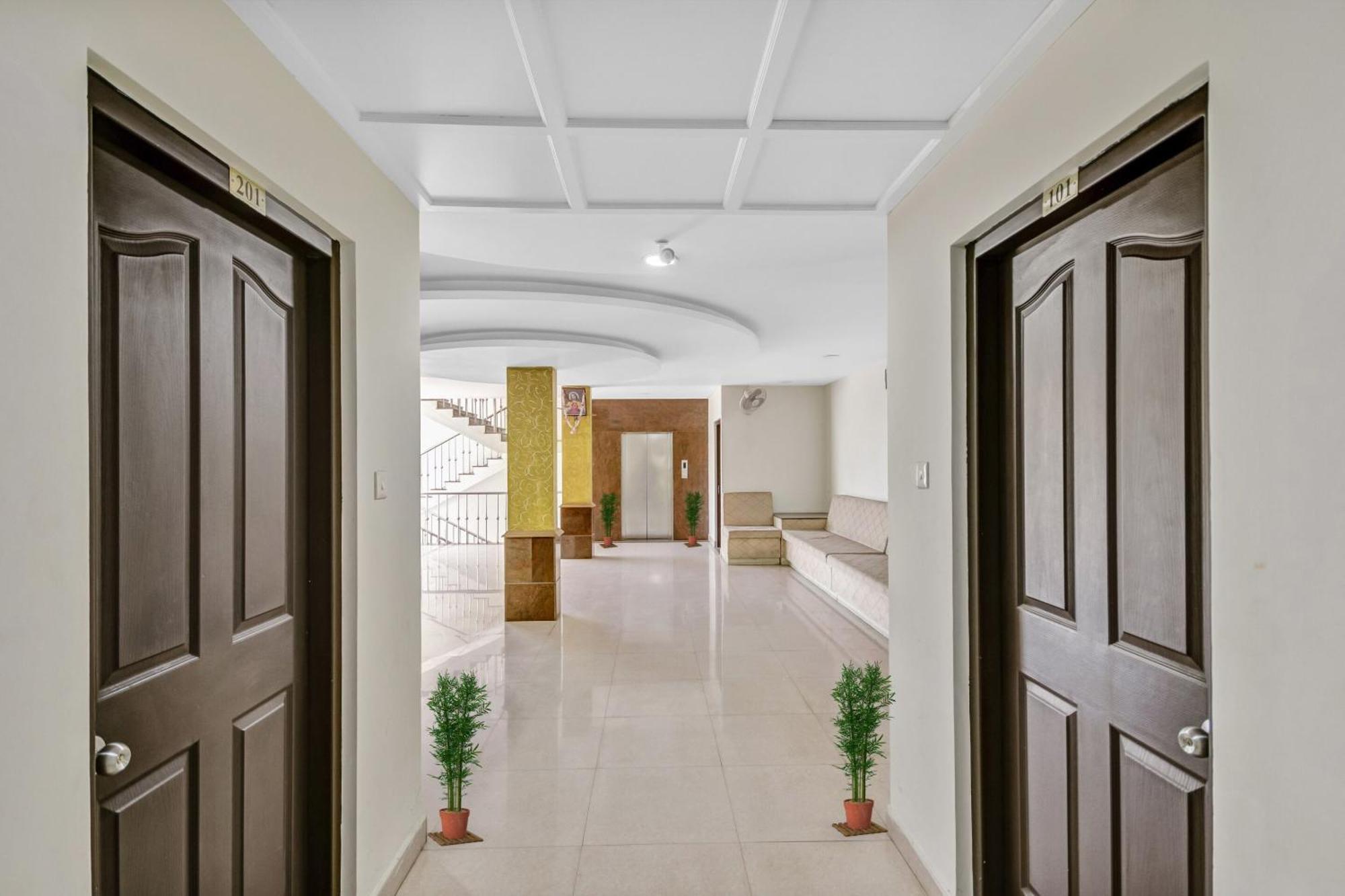 Hotel O Kalapurackal Residency Thekkady Exterior foto
